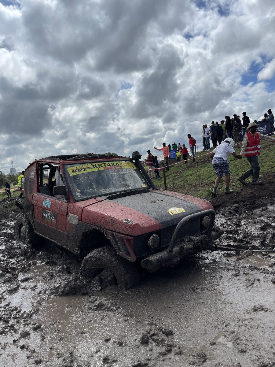 LionessRally's tweet photo. Nothing like a little mud, dirt and adrenaline to kick your sunday off. Our ladies came to show what they’re made of💪🏼and what a show it was 👏👏🔥🔥🔥#rallyingforthepride #kenyaracingteam https://t.co/GEOzbICfe8
