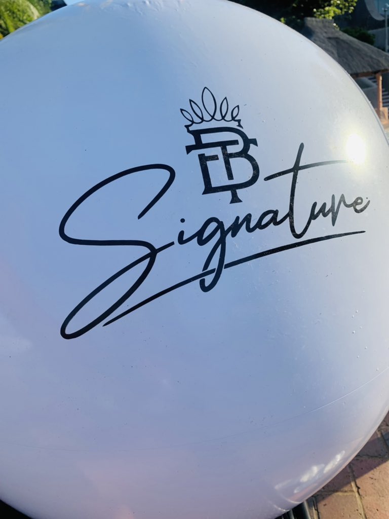 coconutxx_m's tweet photo. They should just make me their brand ambassador 😭😂🤍 #btsignature🥂 https://t.co/OdGspvviYx