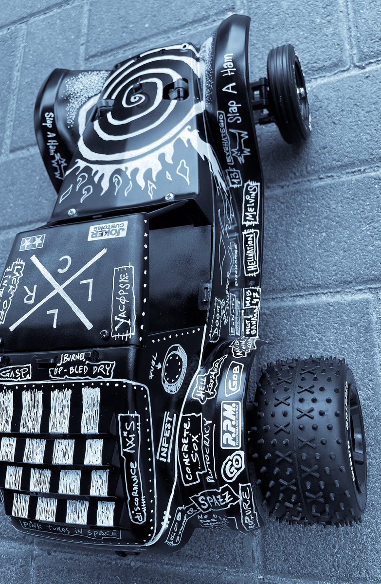 VisualBLAST_'s tweet photo. Tribute to Slap-A-Ham. My favorite record label of all time. #SlapAHam #RC #HolidayBuggy #Vintage #Tamiya https://t.co/TnMFP6HkAk
