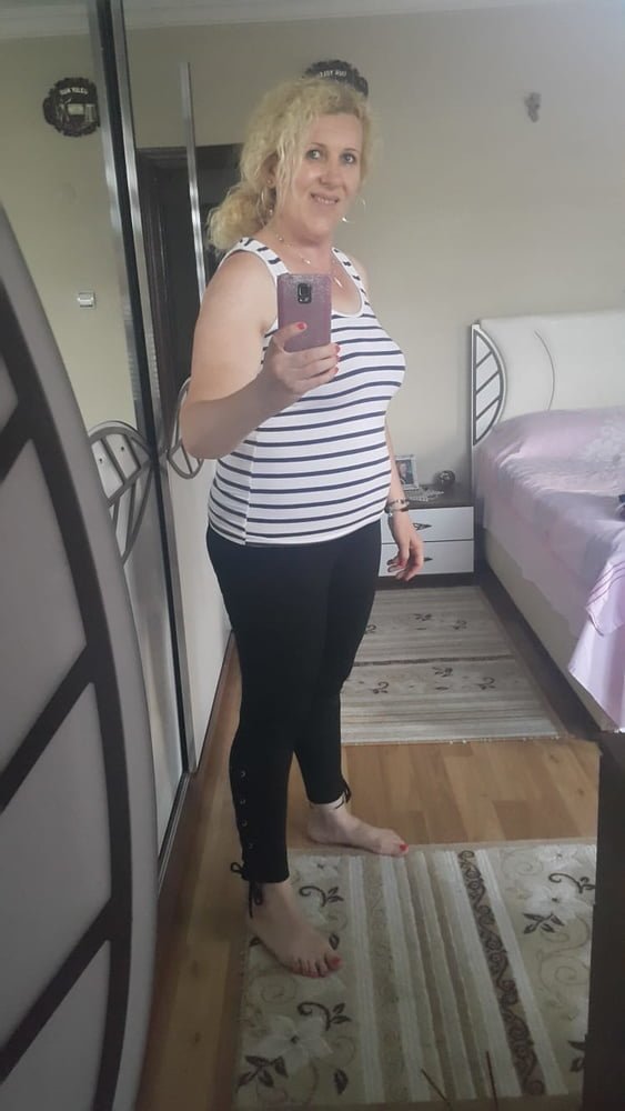 Günaydın ciddiyim diyen beyler niye beni beğenmiyorum beğenen ve RT yapan erkek yazsın bana

Dm için takip etmeniz gerekiyor