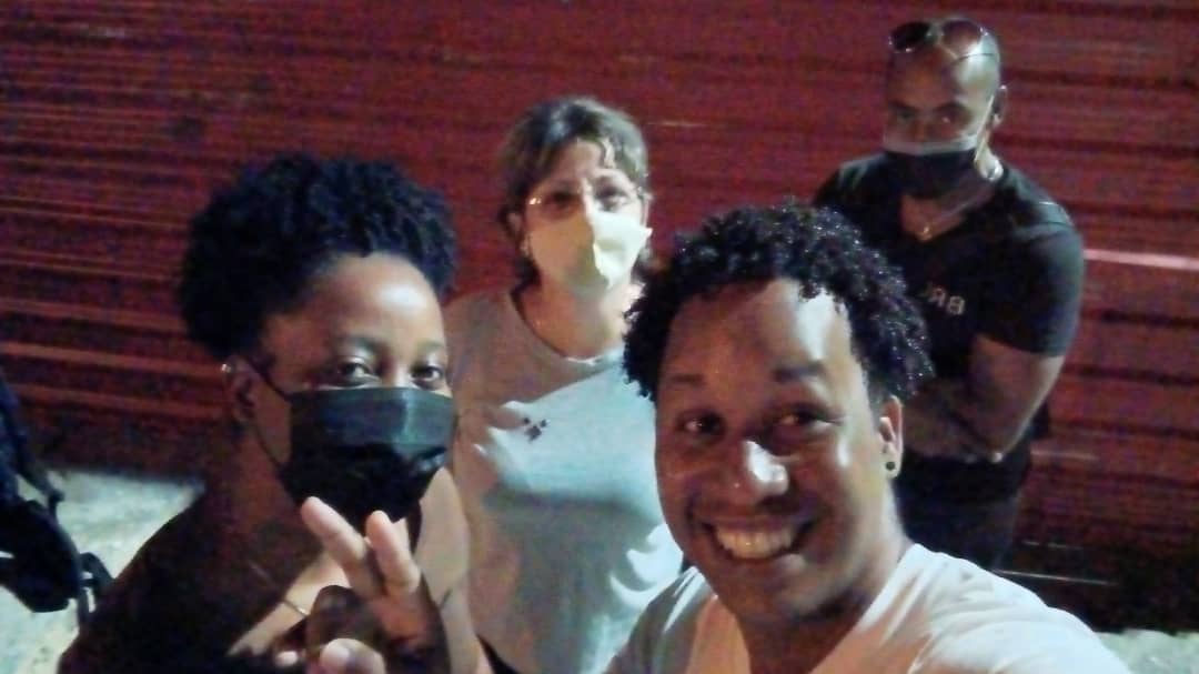 La #RadioCubana lista desde bien temprano para recoger las historias y sonidos de este #1rodeMayo.