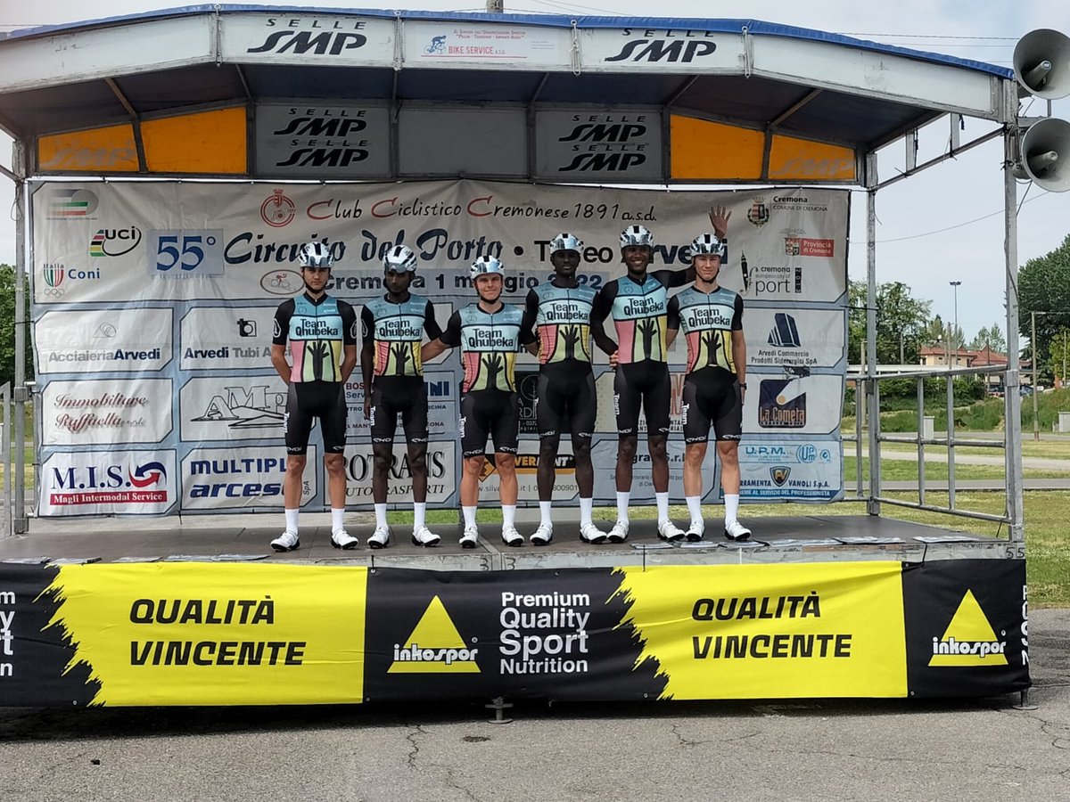 🇮🇹 #circuitodelporto 

At the moment a 4-rider break has a lead of around 30s on the second lap.

That break includes Raffaele Mosca.🖐

#bicycleschangelives