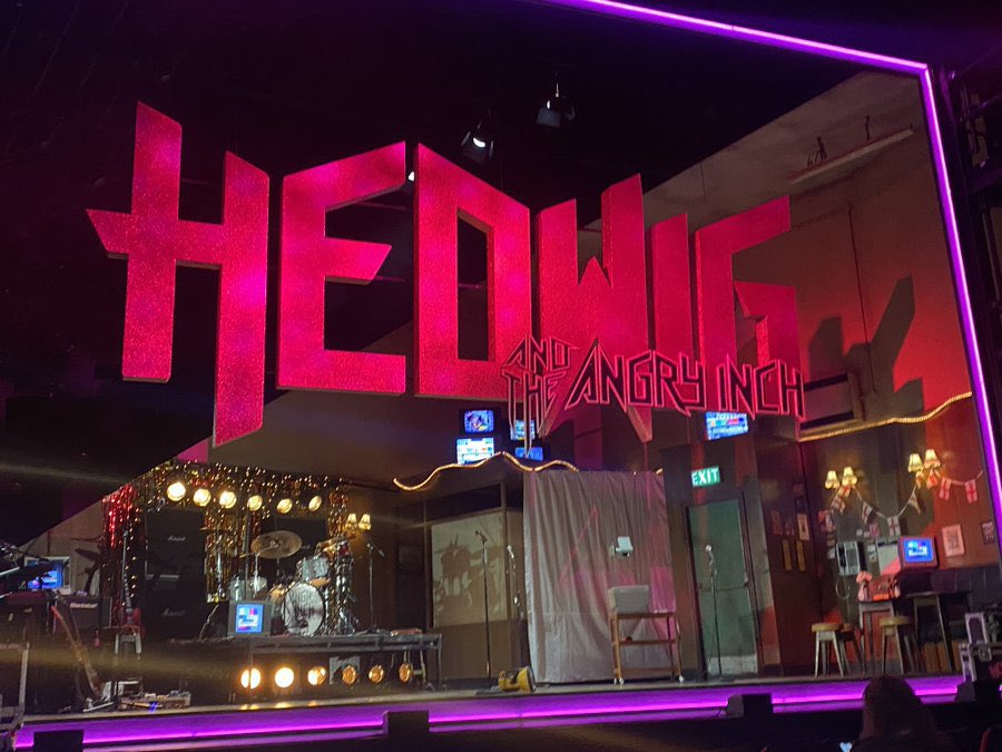 Honestly couldn’t recommend going to see #HedwigAndTheAngryInch enough. If you haven’t seen it already then I beg you, watch it! The whole cast was beyond amazing, safe to say I’m a little bit in love with @Elijah_Fer 🙈 @Divinadecampo you were and are always outstanding ❤️