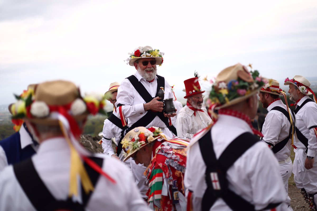 snapperdaz's tweet image. After a short interlude because of covid the @LeicesterMorris return to Bradgate Park for their traditional May Day celebration #morrisdancing #MayDay #bradgatepark #charnwood @Alamy_Editorial