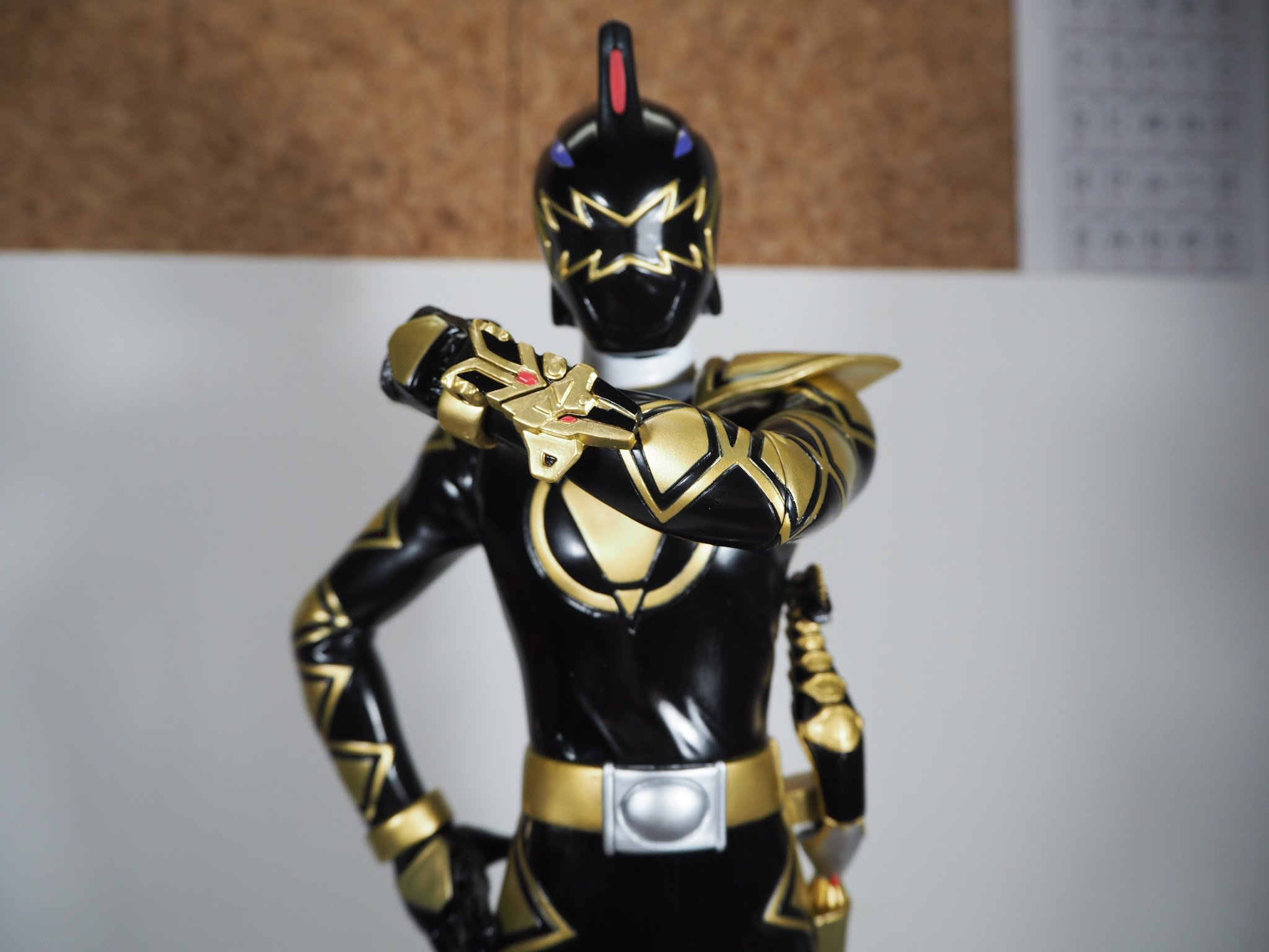 爆竜戦隊アバレンジャー アバレブラックヘルメット1:1サイズ 着用可能 爆竜戦隊アバレンジャー アバレブラックヘルメット1:1サイズ