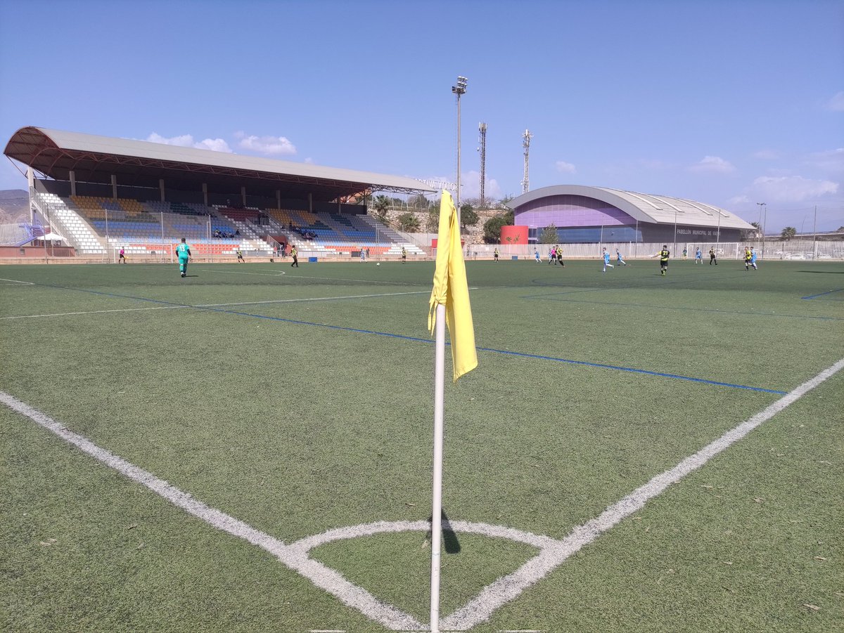 LaVozDeporteAlm's tweet photo. 💥Comienza el partido @CDViator @CarbonerasCF ⚽ https://t.co/AJKDPzcNRk
