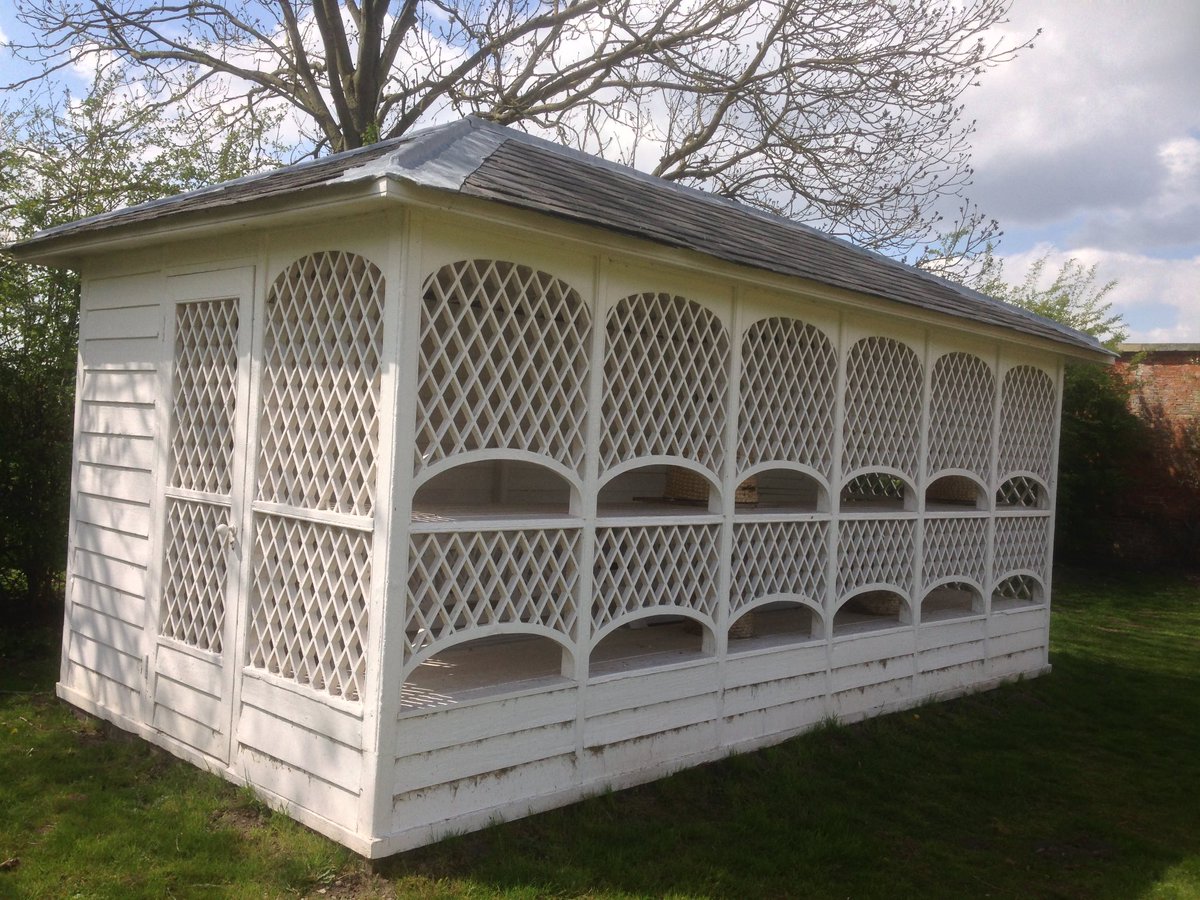 AdeTinniswood's tweet photo. This may be the day when you yearn for a picture of a Grade-II listed Regency beehouse. In which case, voila! #attingham https://t.co/VkPwK1Nq5C
