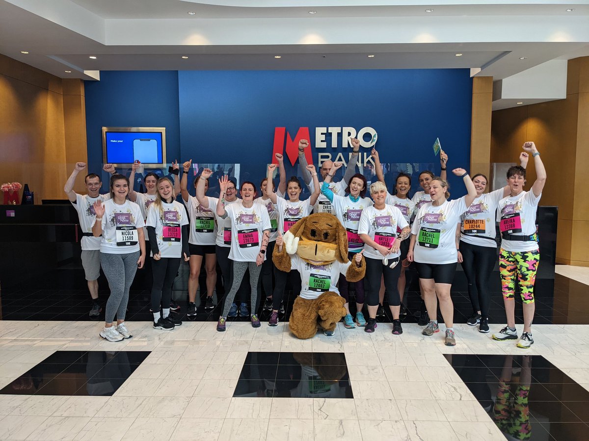 Good luck to all the runners from @BhamDogsHome in the Birmingham 10k. It's been great to host them at @Metro_Bank this morning!