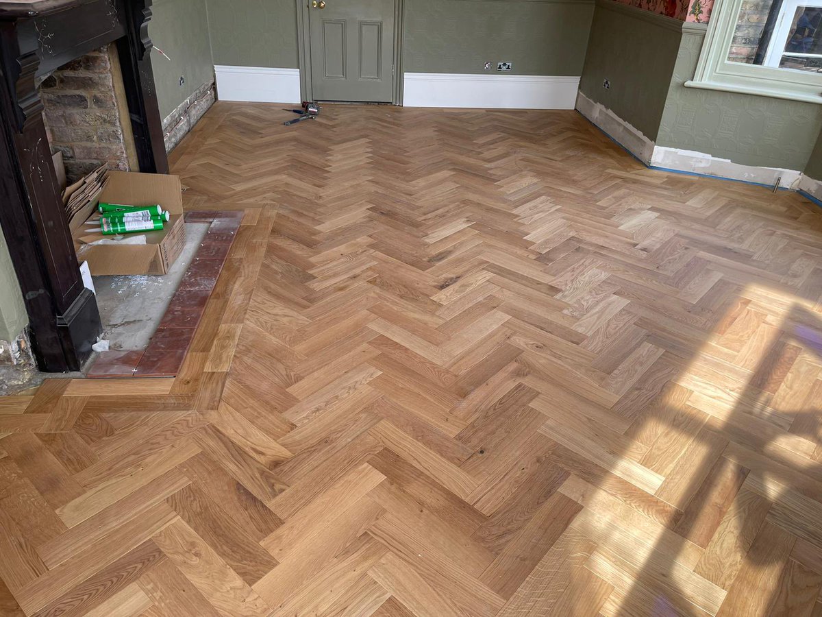 FineUtmost's tweet image. Done flooring and skirting #carpentry job if u also want to done this please contact me thanks