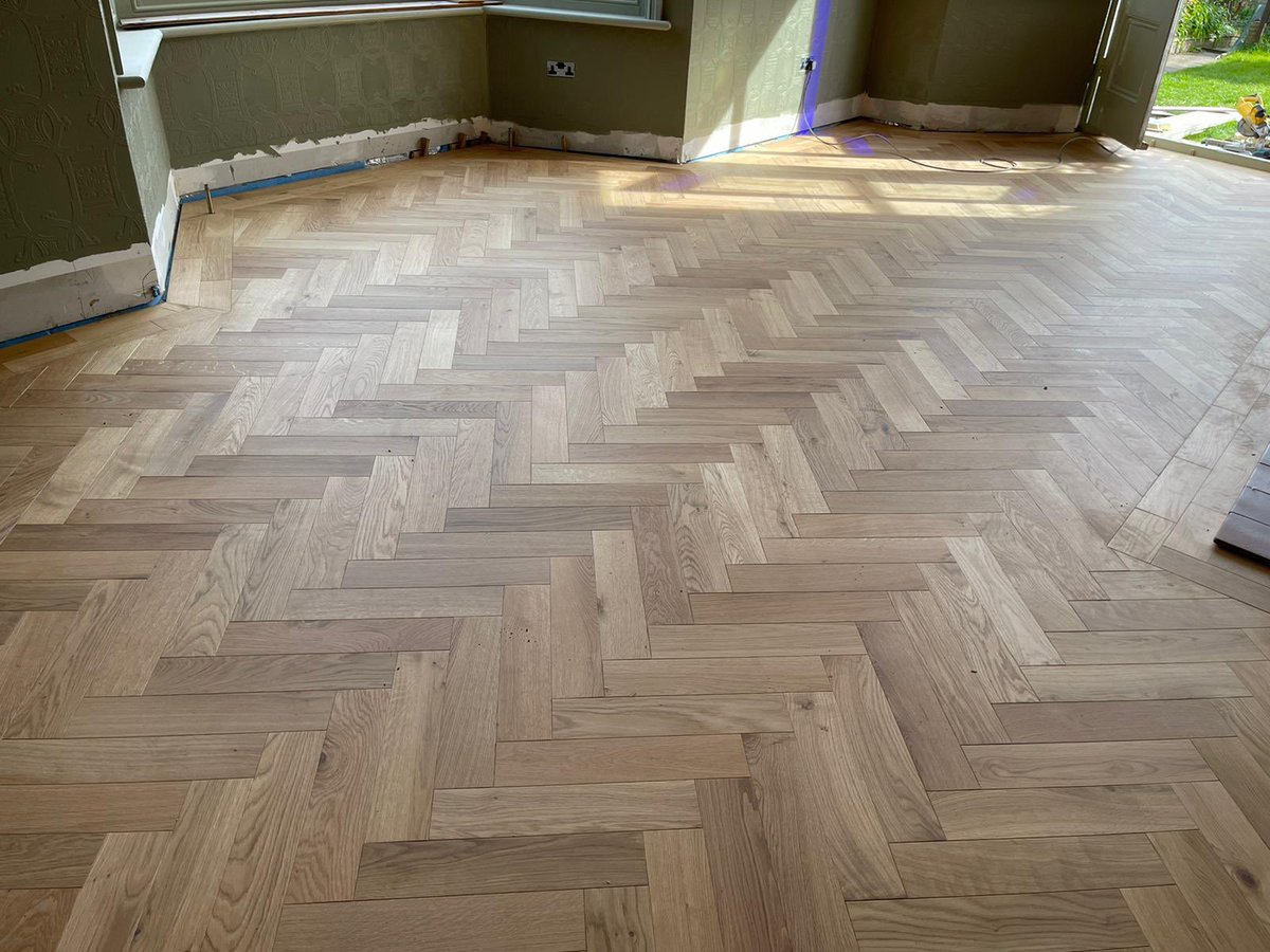 FineUtmost's tweet image. Done flooring and skirting #carpentry job if u also want to done this please contact me thanks