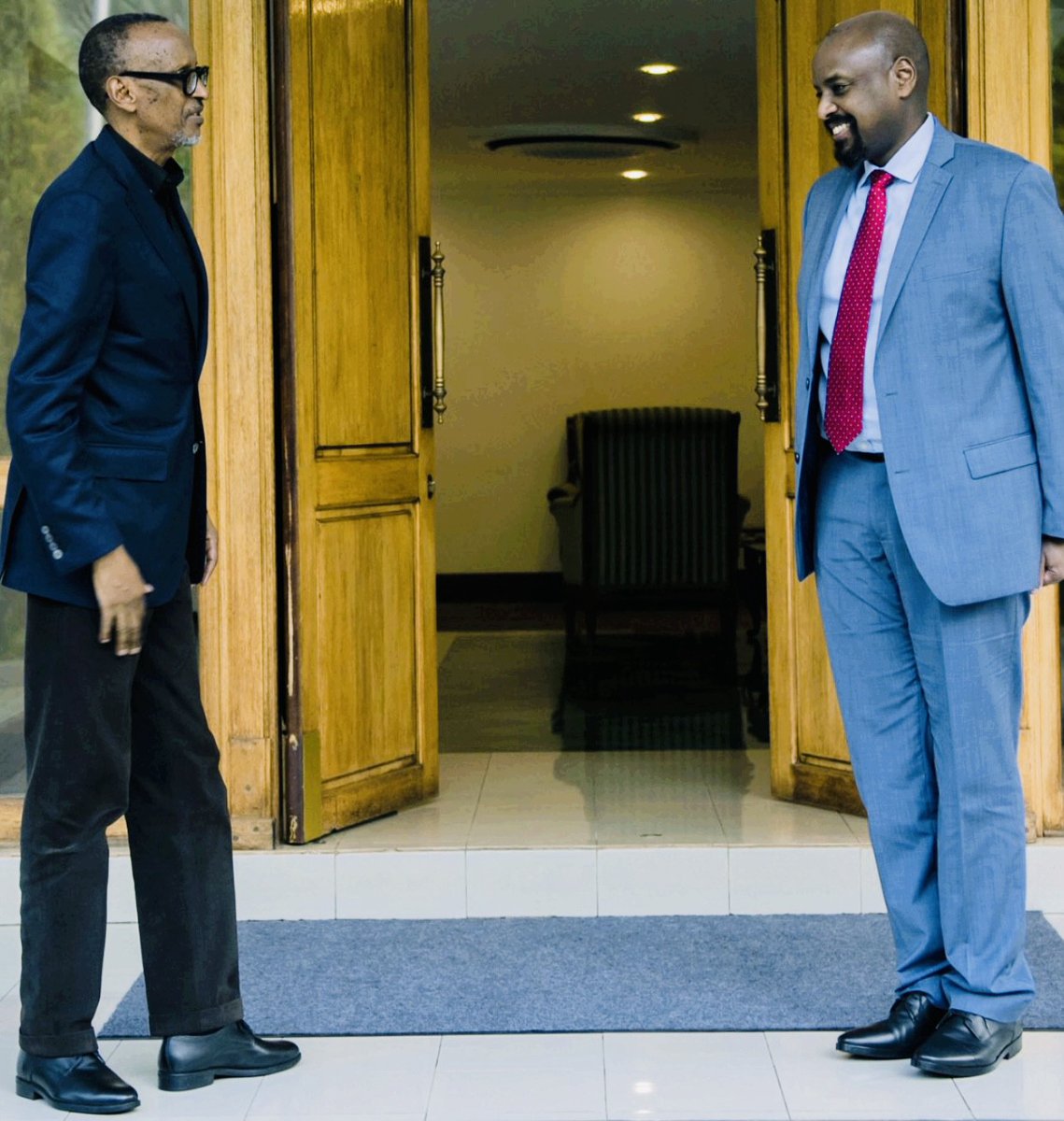 mkainerugaba's tweet photo. When nobody else believed in Ugandan-Rwandan unity, I thank Presidents @PaulKagame and @KagutaMuseveni. It is the two of them who made peace between themselves. I was merely their instrument. https://t.co/m4QG7sqm6Z