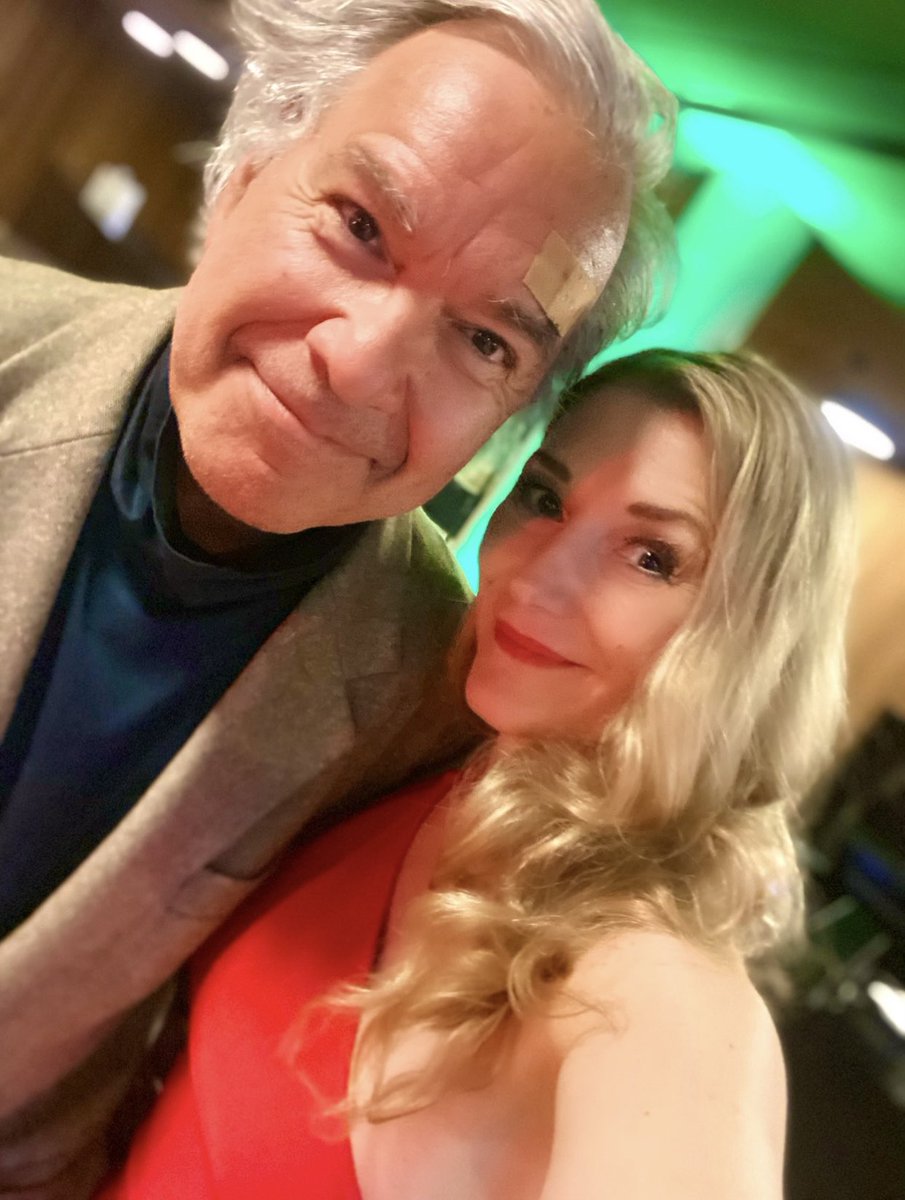 Metropolitaner Award 2022 in der Hamburger Elbphilharmonie ❤️ Ich wünsche Euch einen herzerfrischenden Sonntag 💋

#MetropolitanerAward #Elbphilharmonie #michelabdollahi #stefangwildis #sash <a href="/hkhamburg/">Handelskammer Hamburg</a> <a href="/dieHerzretter/">Ich kann Leben retten! e.V.</a> <a href="/SandraQuadflieg/">Sandra Quadflieg</a>