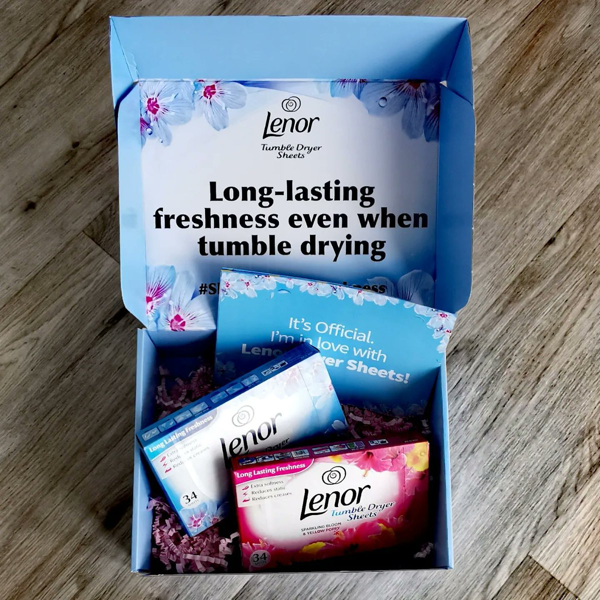LaurasLife_1's tweet photo. Thanks @SuperSavvyMeUK for this fabulous package. These dryer sheets smell divine π
#joyofclean #sheetloadsoffreshness #savvycircle #ad #gifted https://t.co/TAE4d7jgAu