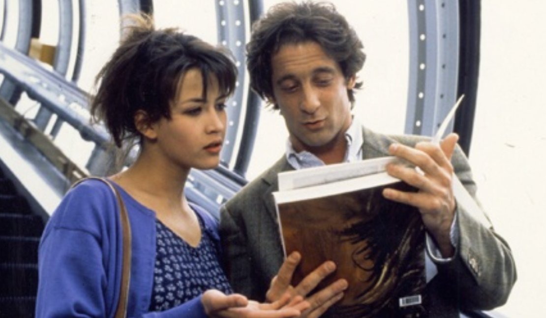 Mediasinfos's tweet photo. Aprés la diffusion de #LaBoum1 ce soir et #LaBoum2 dimanche prochain, @TFX diffusera le film #LEtudiante réalisé par #ClaudePinoteau avec #VincentLindon et @SophieMarceau au casting le 15 Mai prochain à 21H05. https://t.co/7OCxUdrSrX