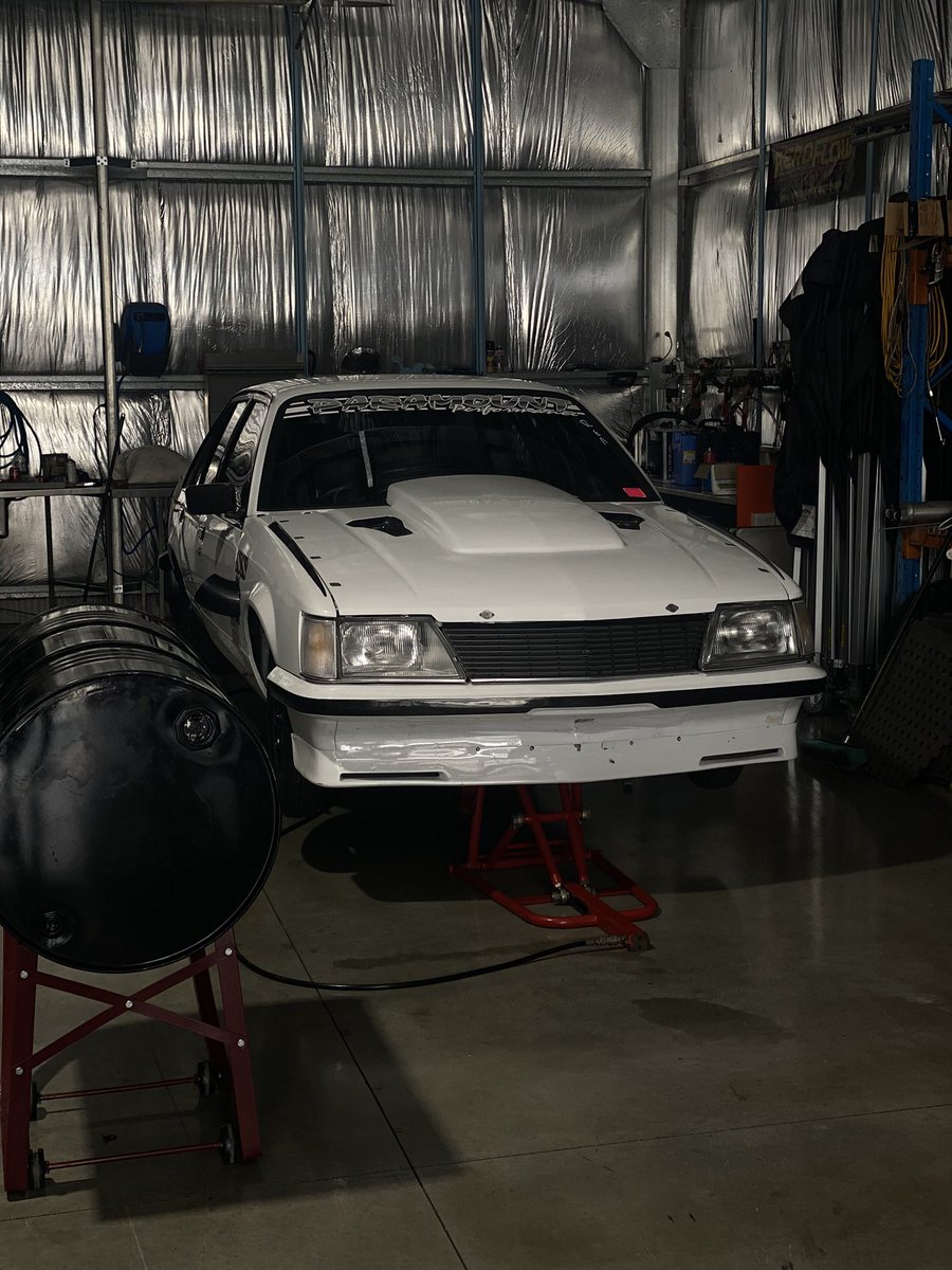 SBwhiteasian's tweet photo. The race car tucked away and waiting for me to get her ready for the next meeting 😴 https://t.co/RFnvqUJNvk