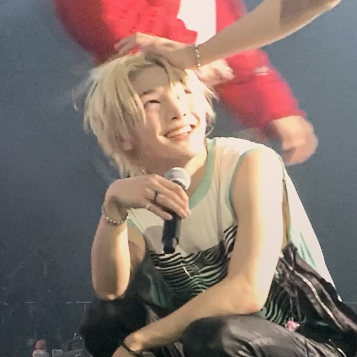 Iittleinnie's tweet photo. #아이엔 is so happy when he's on stage 🥺 https://t.co/CwaeatF8qF