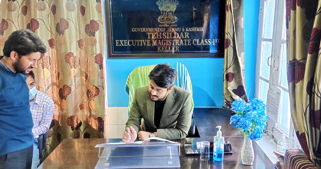 Shakil_kas's tweet image. Today, assumed the additional charge of Tehsildar Keller, Shopian.
