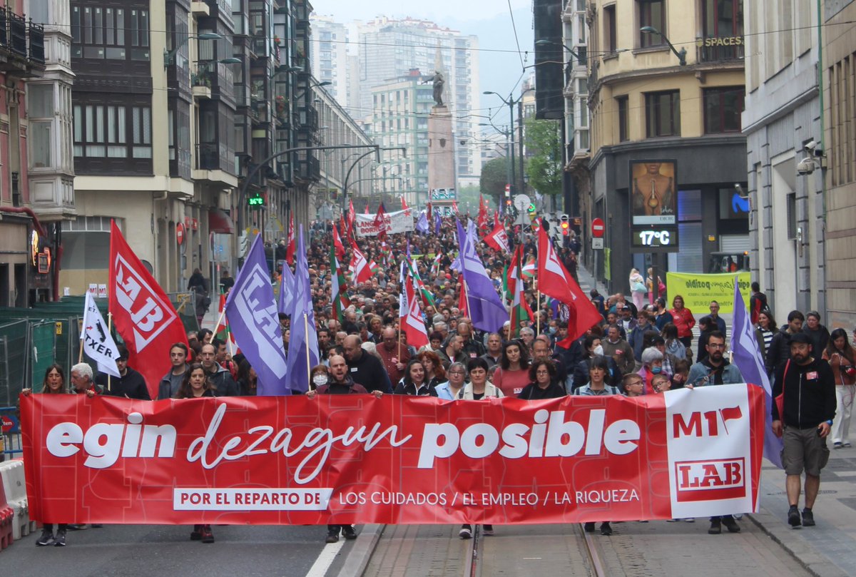 LABsindikatua's tweet photo. [FOTOS] Con la llegada del Primero de Mayo nos hemos movilizado en Hego e Ipar Euskal Herria para reclamar el reparto de los cuidados, el empleo y la riqueza #MaiatzarenLehena #Altxa #EginDezagunPosible
👇👇👇
https://t.co/uLo7Um93KM https://t.co/8RuyVbFrOz
