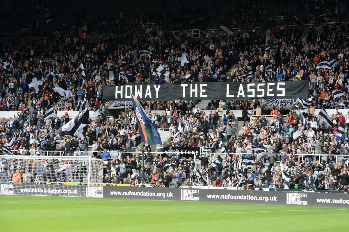 NUFCWomen's tweet image. 👏 Today’s attendance was an outstanding 22,134, which breaks our previous record set in January! 

Massive thank you to everyone who turned up! 

🖤🤍