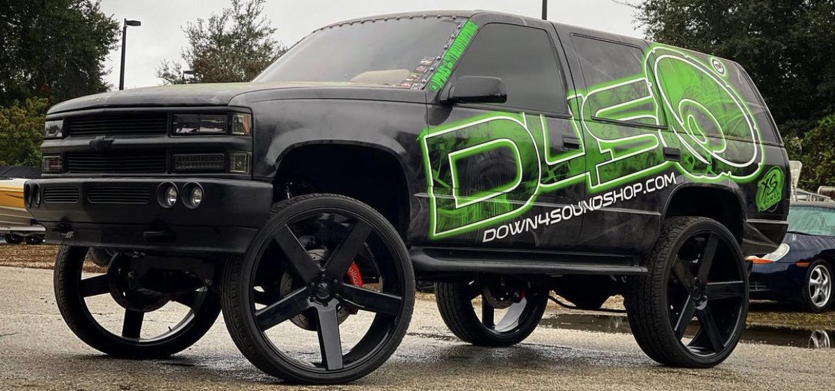 Down4sound NeoHoe after getting it’s 6” lift to fit the 30” wheels properly 😵 #down4sound #caraudio #basshead