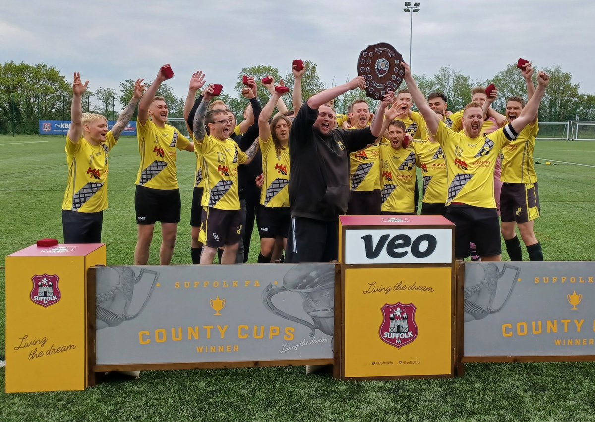 The @veocamera Suffolk Sunday Shield Final | Congratulations to <a href="/LeistonOrientFC/">Leiston Orient FC</a> who defeated <a href="/LaxfieldUnited/">Laxfield United FC</a> 4-1 in today's final at <a href="/needhammktfc/">Needham Market FC</a>

#SFAcountycups 
#AThrivingLocalGame