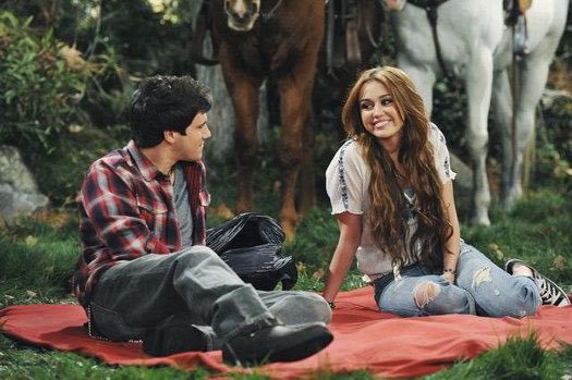 wqngjis's tweet photo. la verdadera “IT couple” de disney fueron ellos https://t.co/t0SGhKGbBo