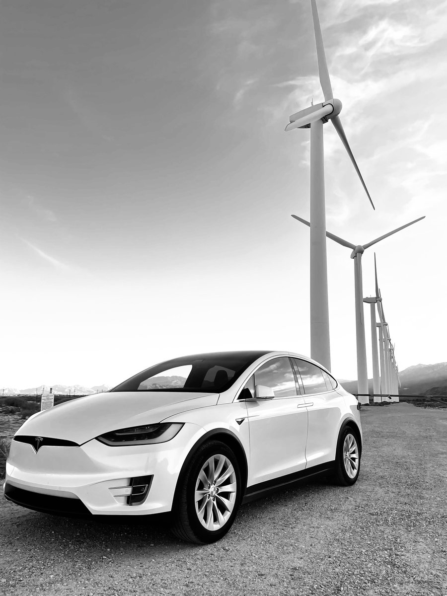 MissJilianne's tweet photo. Not one bird was killed and nobody got cancer. 

#Tesla #ModelX #PalmSprings #California https://t.co/fwUYl4itaB