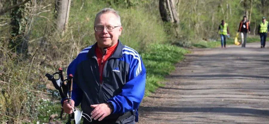 "Die ersten zehn Mal waren hart, aber jetzt komme ich fast jeden Samstag. Ich fühle mich einfach wohl in der Gemeinschaft."

💬 Bernd vom Neckarau parkrun, Mannheim

🌳 #liebeparkrun 🧡