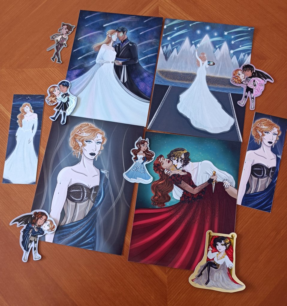 mikan_miyuki's tweet photo. @JW_Arte Buenas! Estaré en el stand n°57 junto a @frizzery. 👀✨
Llevaré merchan de anime, danmei (por ejemplo Tian Guan Ci fu ) y fanarts de libros de fantasía. 🥺
También traeré prints de Cosplay. 👀 
📸: @pi_potograpi https://t.co/380O12IKw6
