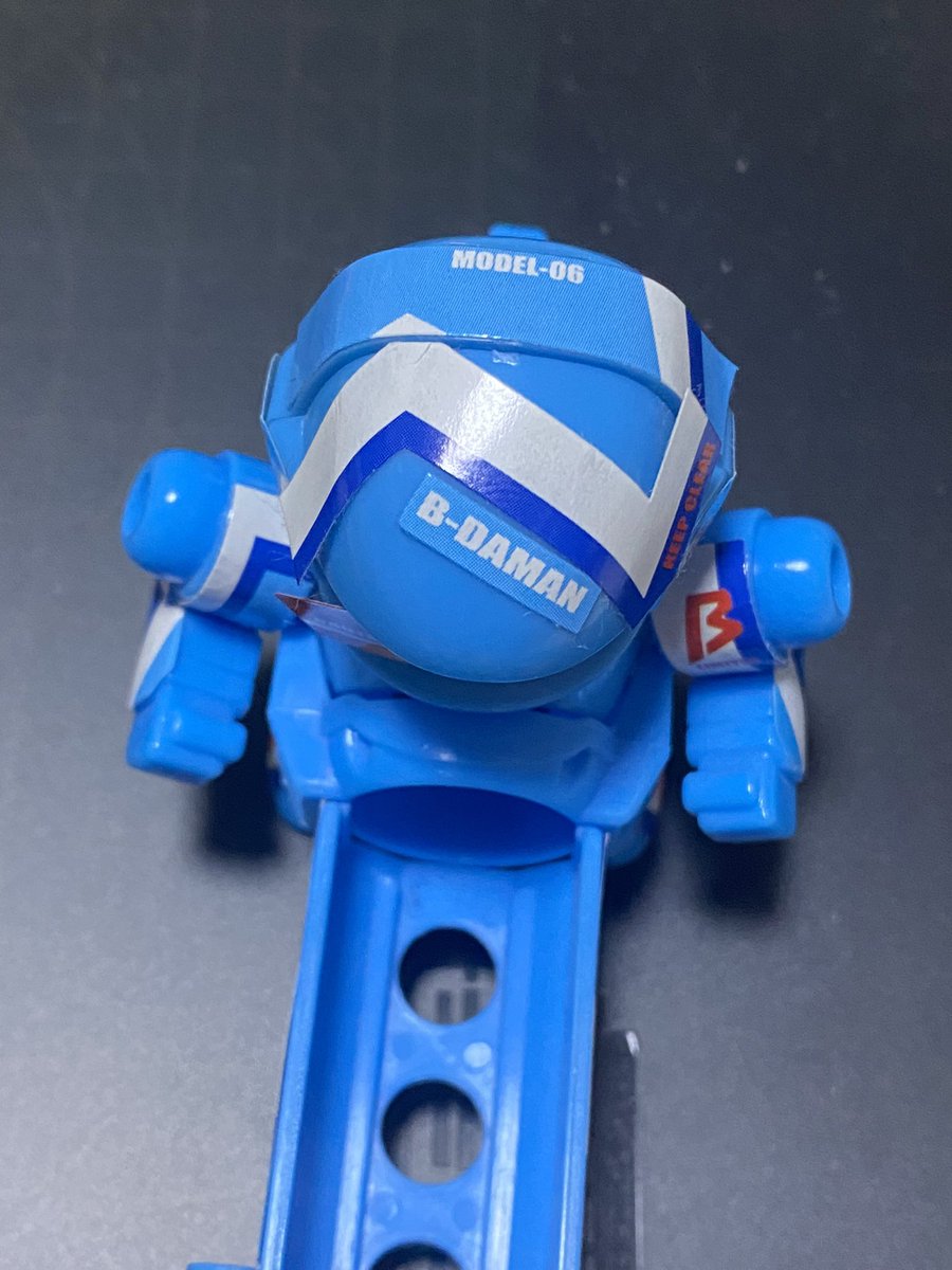 asura2000x's tweet photo. ビーダマン含む古玩具のシール死んでる剥がれかけ問題解決できそう!!
コクヨのドットライナーがすごくよかった!
スティック糊でシールに塗る労力が全く必要ないしどんな複雑なシールも貼れる!
粘着面にざっと修正テープみたいに塗るだけ!
簡単すぎ!!(PRでは無い
#ビーダマン https://t.co/f0BA9tisfe