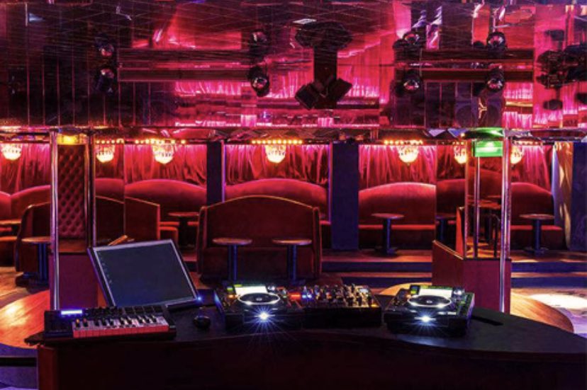 Ce soir les dancefloor de France résonneront des « petits papiers ». 
Merci, l’amie, pour la fête.