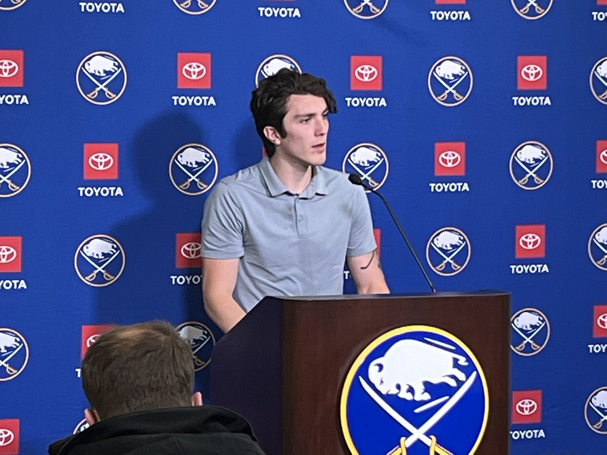 JuliannePelusi's tweet photo. Peyton Krebs said he loves Buffalo and it reminds him of home in Calgary a bit.
“My dream is to have a house with a lot of trees, and there are a lot of trees here.” @WGRZ https://t.co/lNv5nvsFpg