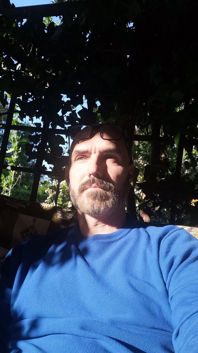 ice73's tweet image. Così a caso #gaybeard #gaymer oggi al sole si sta alla grande, peccato per l'allergia che è iniziata oggi