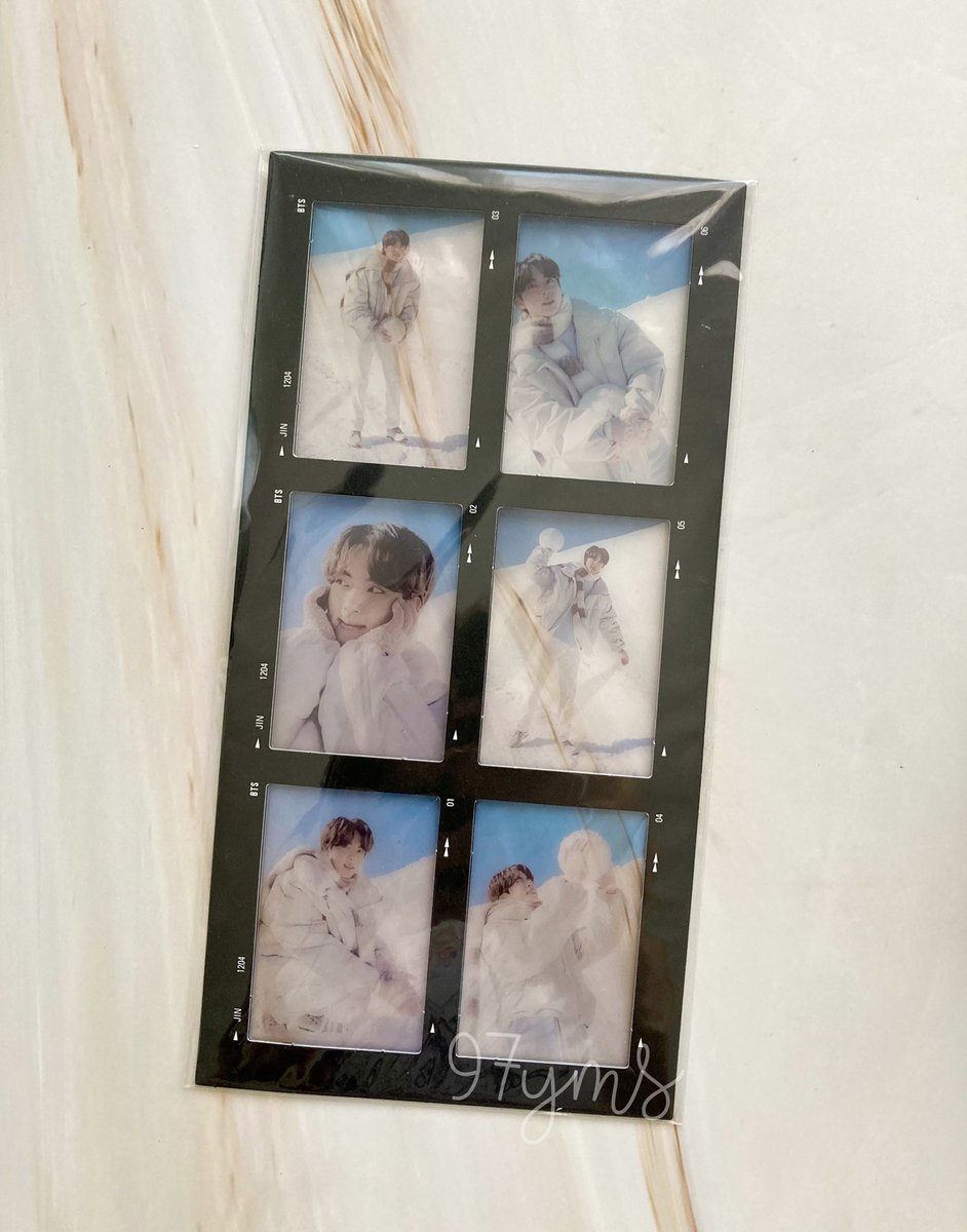 cheoIover's tweet photo. retweets are appreciated 💗

helping a friend find this baby a new home ~

🌷 winter package 2021 film strip
- 400 php
- 10/10 condi

price is still slightly negotiable ~

🏷 wts lfb bts ph jin seokjin photocard memo17 wp https://t.co/ArnCYhWQVB