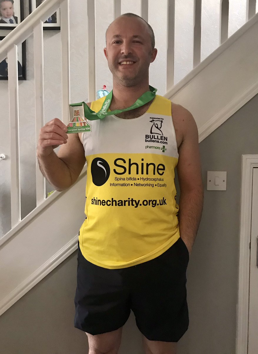 ian_shawcross's tweet image. Day 231,run 118, 934 ran, 1066k 2 go.
Not ideal prep, on night shifts + 2 hours later running the spring 10k. Luckily I had my 2 girls 2 cheer me along, + then got 2 cross the finish line with them both.
justgiving.com/ian-shawcross2…
#spring10k
#2000krun #TeamShine
@SHINEUKCharity