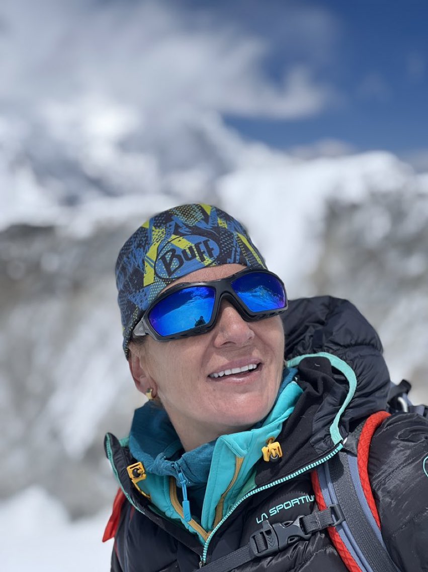 8LL19's tweet photo. Makalu. https://t.co/aIwrLcqQIJ