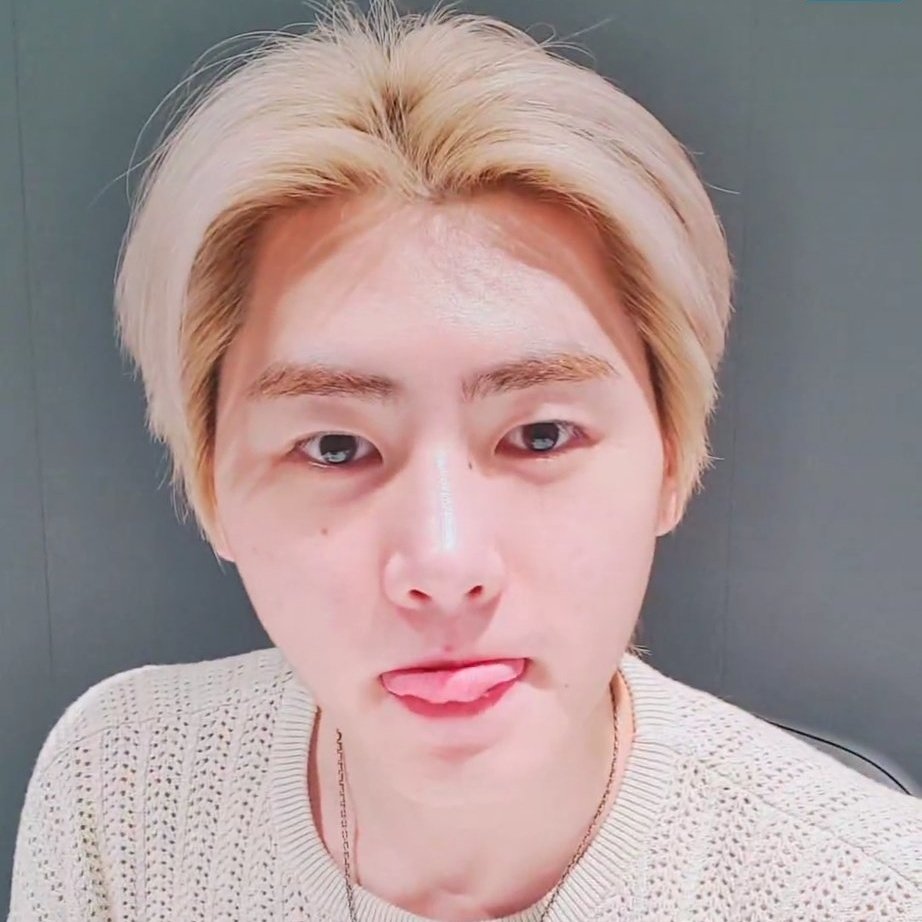 nrkdaily's tweet photo. i am so sorry sunghoon https://t.co/c45hVPZX7Q