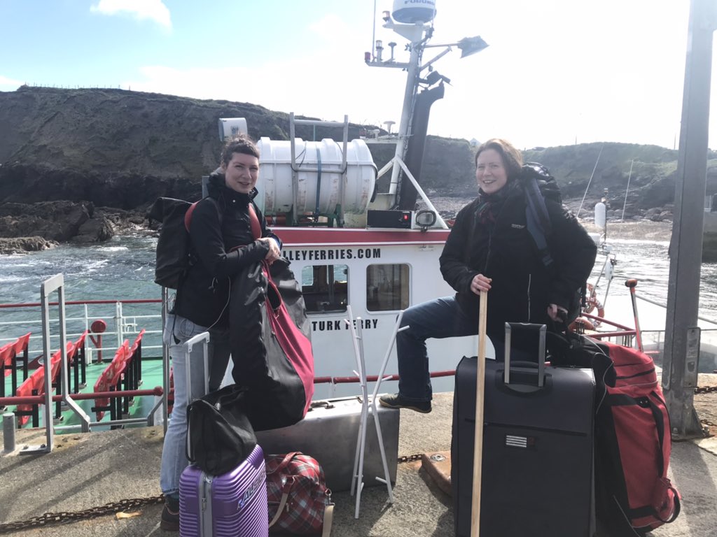 circus250's tweet photo. We’re off on our #StrongWomenScience island tour thanks to @scienceirel , taking circus science offshore #Inisturk. Because when science meets circus, anything’s possible 🌊🤸🏻♂️🌊🤹🏽♀️🌊🎪 https://t.co/ZJMt7DPAeN