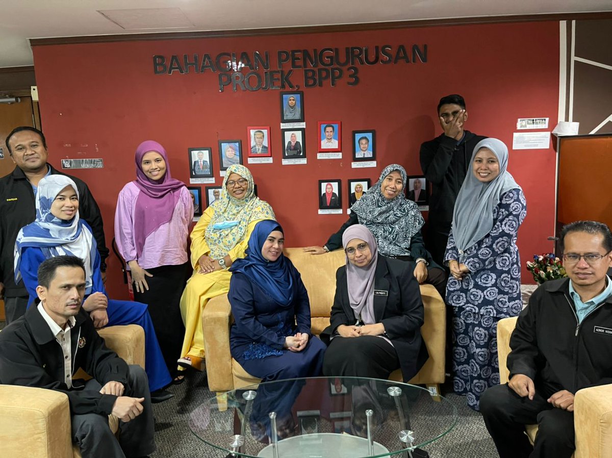 1 Syawal 1443H
Bahagian Pengurusan Projek 3 mengucapkan Selamat Menyambut Hari Raya Aidilfitri..
Maaf zahir dan Batin
Semoga semua selamat sampai ke destinasi masing2..

<a href="/CKP_JKR/">Cawangan Kerja Pendidikan (CKP), IPJKR MALAYSIA</a>