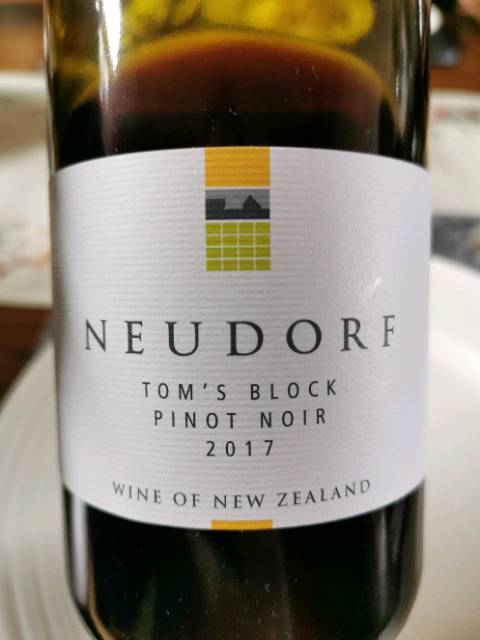 Check out this wine. I’m giving it 4.3 of 5 stars with the Vivino apphttp://www.vivino.com/users/steph.ari/reviews/242495475