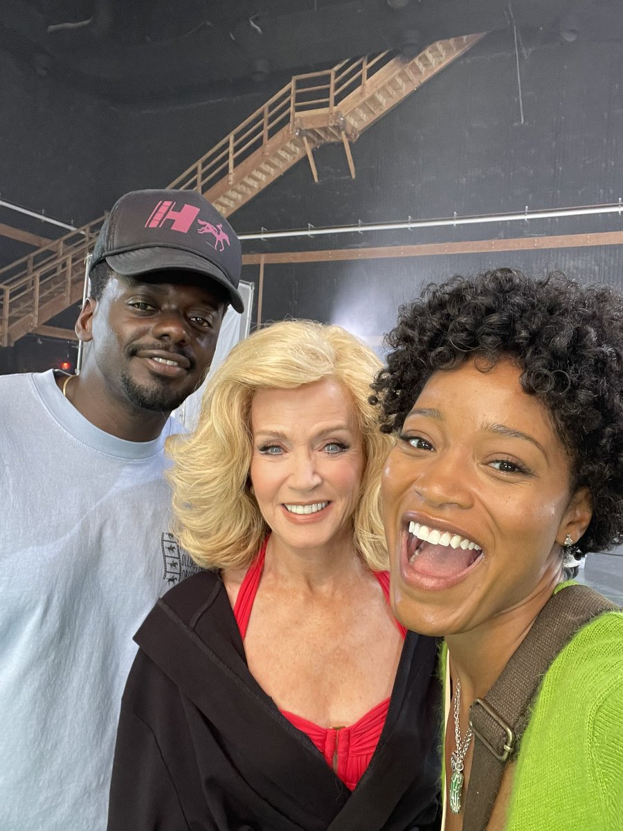 Oh how I loved working with these two!  Daniel Kalyuuya and Kiki Palmer. And Jordan Peele, an amazing director, was an absolute delight. Can’t wait for you to see the movie 🍿🎥🎬 #NOPEMOVIE #onset #DonnaMills