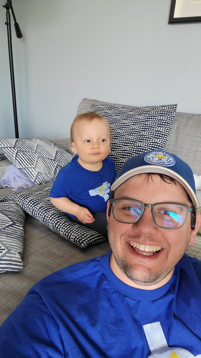 Shrek5688's tweet photo. Enjoying this #LCFC doubleheader this morning! #MyPLMorning #FearlessFoxes https://t.co/RMHxCA66kc