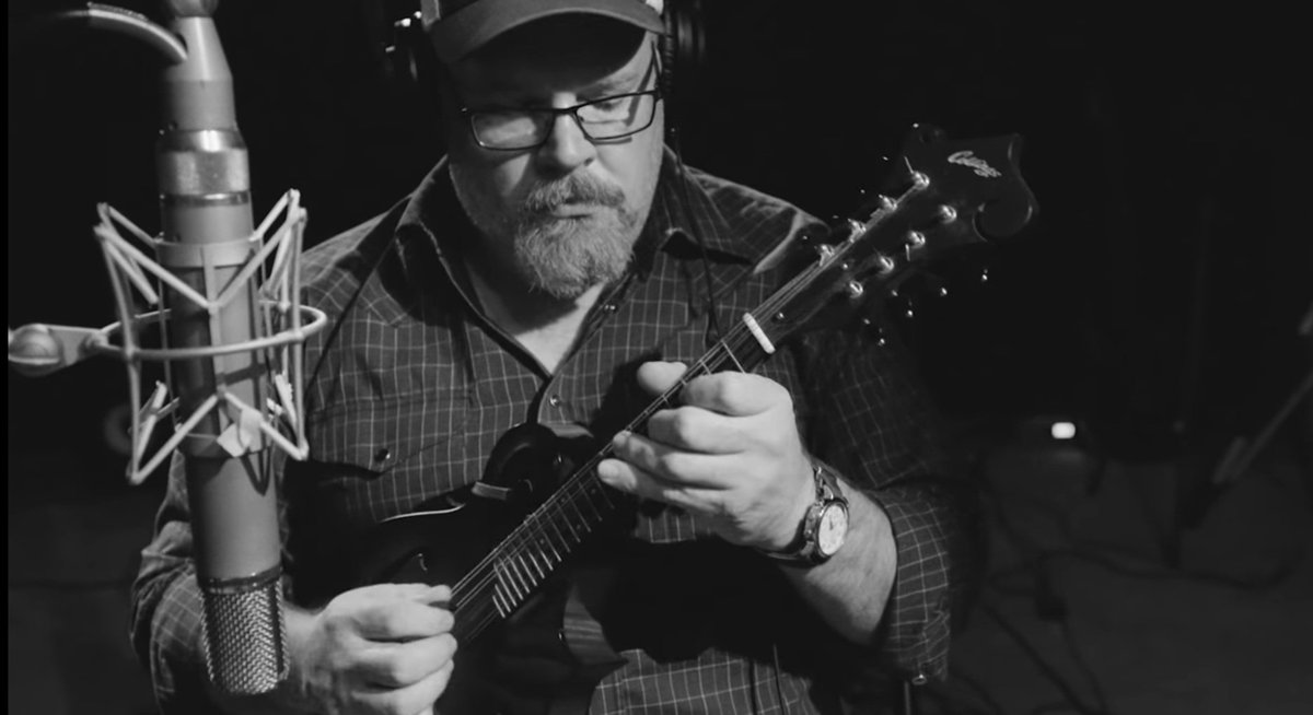 almostablaze's tweet photo. Good #SundayMorning to ya 😊 please check out this outstanding rendition of my favorite #GratefulDead encore, Brokedown Palace, by #Shinyribs

https://t.co/Q7DzuhPGuU
Listen to the river sing sweet songs to rock my soul #justexactlyperfect 
#forthefaithful 🥀
#middaybluesbreak ⚡️ https://t.co/MrgGx8dwHA