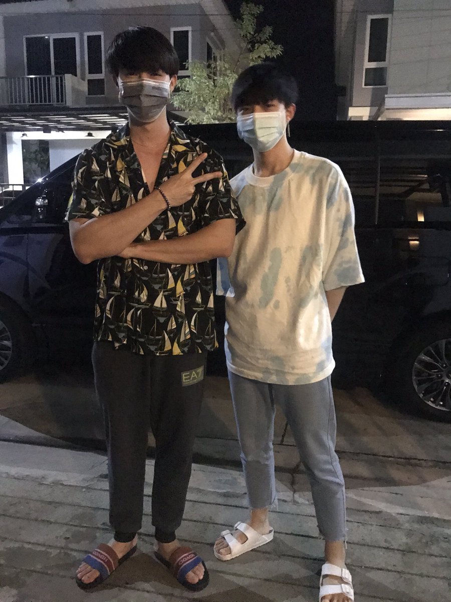 ZNN_PP's tweet photo. ทุกคนชอบฝั่งไหนกันนนน
.
รี (ซีนุนิว)             เฟบ (แม้กนุนิว)
.
#CutiePieEP10 https://t.co/rDHmi1fThZ