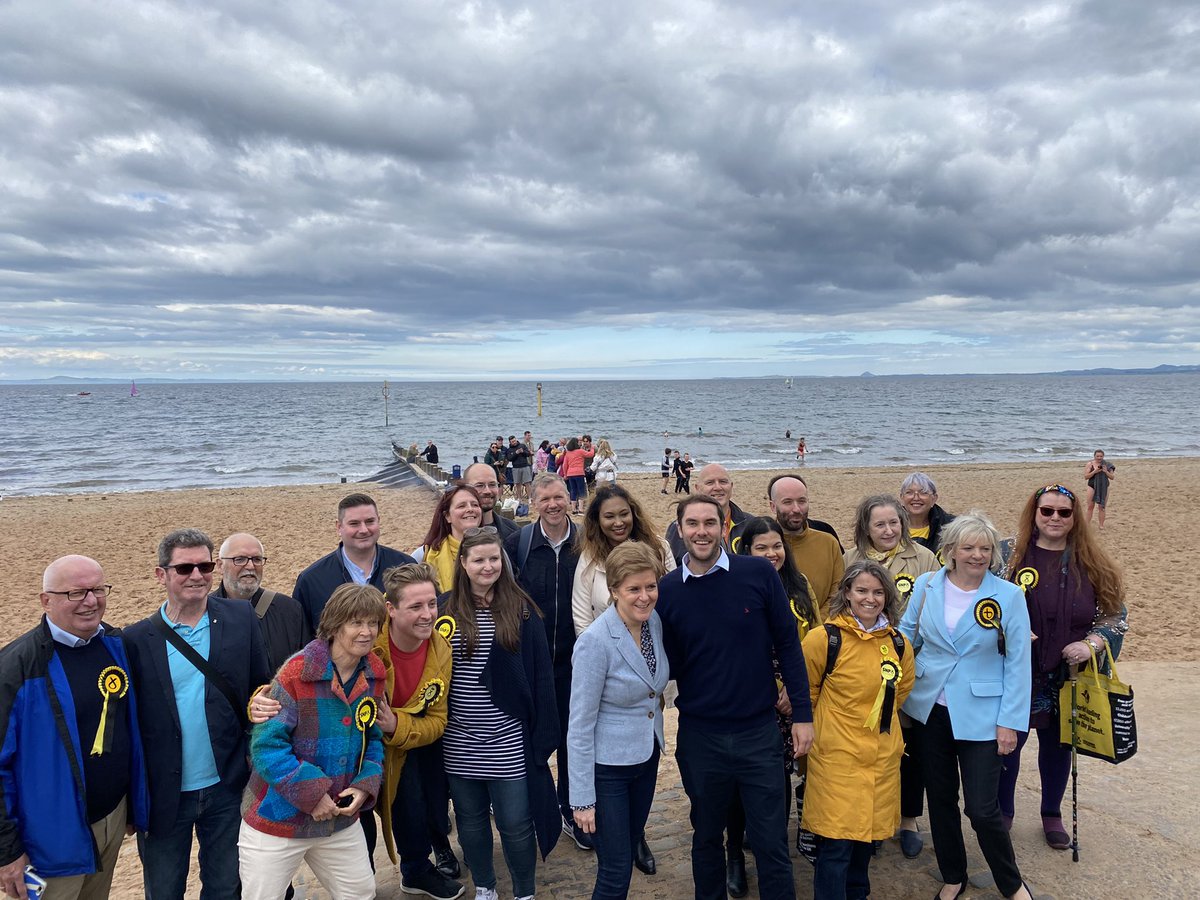 Our Edinburgh <a href="/theSNP/">The SNP</a> candidates are on Portobello beach today - last Sunday before the election, we’re working hard for every vote💪☀️. 

#VoteSNP