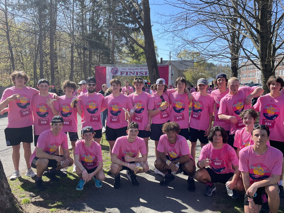 LaxRangers's tweet photo. Great job by #RangerLAX this morning at the @StepUp4Colleen 5k. Shout out to Freshman Desi Csizmadia who was 1st for the boys. All players beat coach. @methuensports https://t.co/aBMzOvhCjx