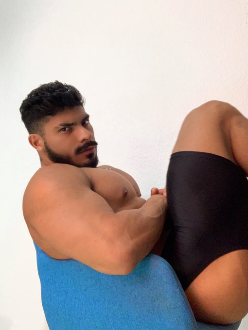 Watch Ottoniel Yañez's leaked NSFW photo on TwXstars