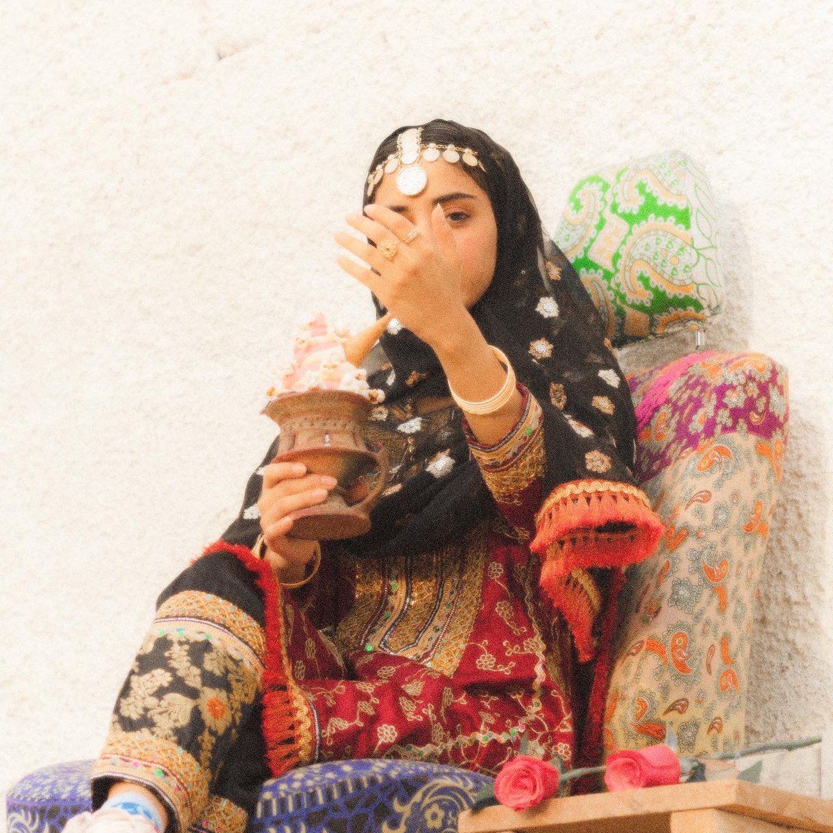 هنيتوا بالعيد! تعالوا تبخرو ثالث العيد نزين؟ 🥲