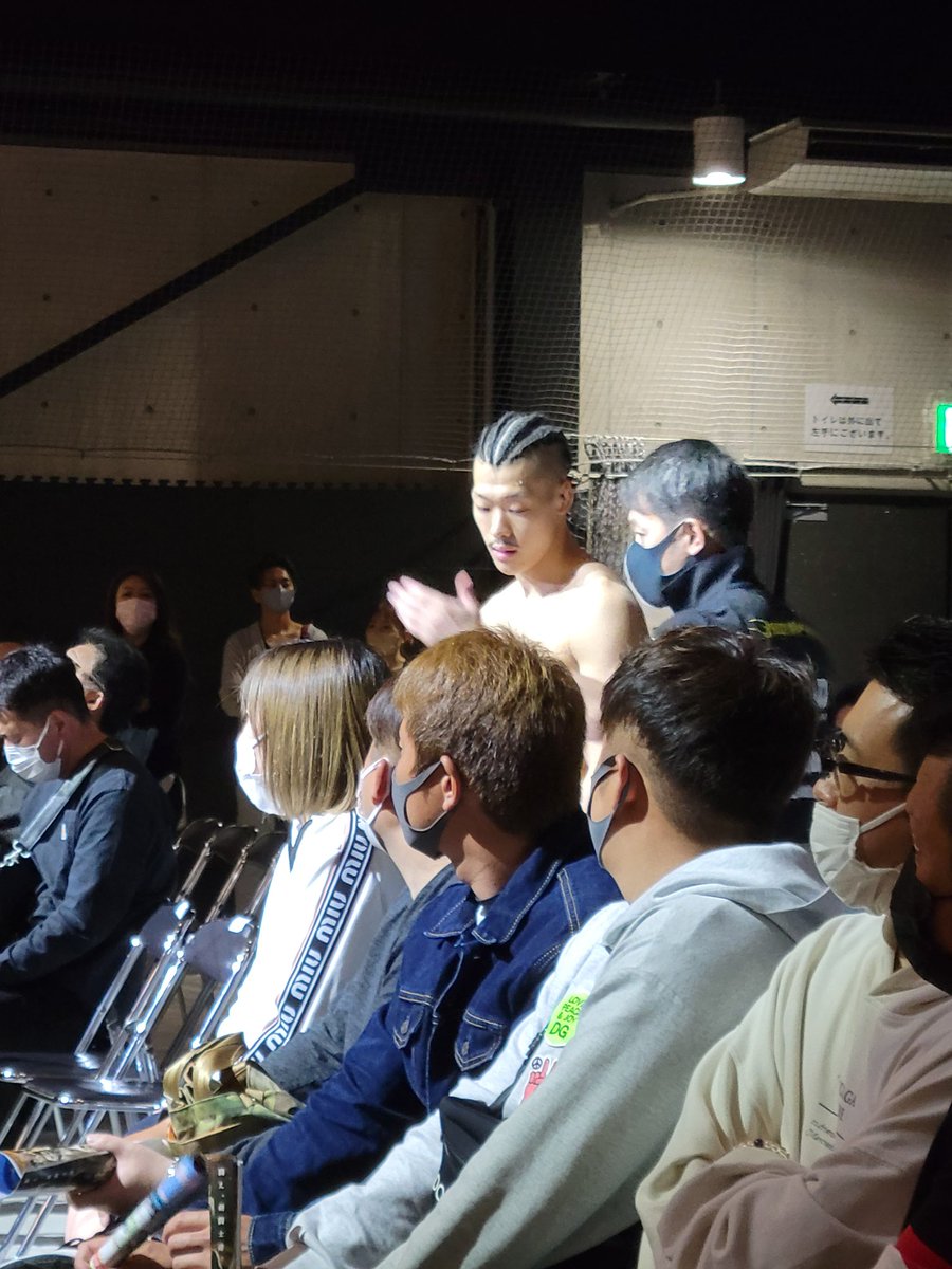 AuwingauKazuki's tweet photo. 個人的にめっちゃ注目してた試合。
武選手対上荷選手。
今村選手の欠場で上荷選手の緊急参加。
武選手も打撃で見せ場を作るも上荷選手の寝技が上回る。
上荷選手の2R判定勝ち。
#gladiator017
#GLADIATOR https://t.co/KNNN4VPiwO