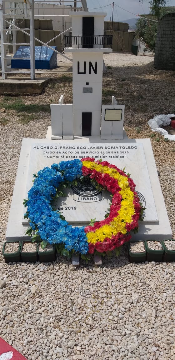 jsanaguado's tweet photo. A detailed tour today of the #BlueLine learning about the complexity of the #BRICANXVI @UNPeacekeeping Mission. Visita a la Línea Azul para conocer las características de la delicada Misión que realiza la Brigada Multinacional Este 🇪🇸🇮🇳🇳🇵🇮🇩 #UNIFIL_🇺🇳
@EMADmde @MOPS https://t.co/jnfkTruxpV